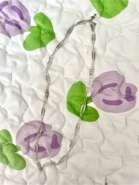 Dainty vintage Trifari Silver Filigree Link Necklace